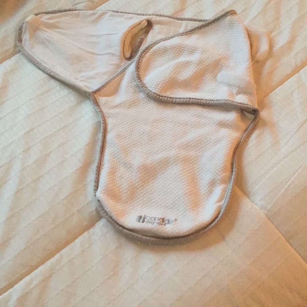 Infant Swaddle - Picture 2 of 7